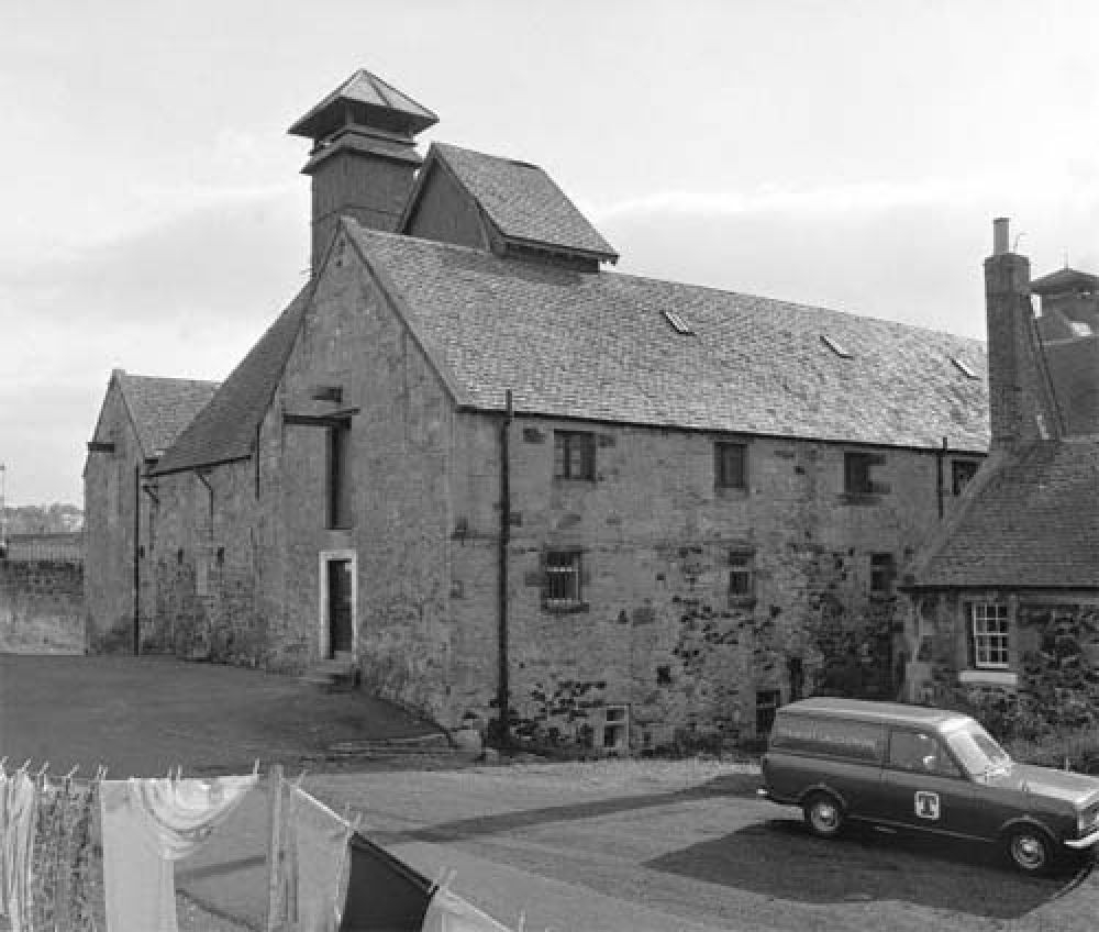 The maltings from the north-west in the 1960s. © John Hume, 2016.